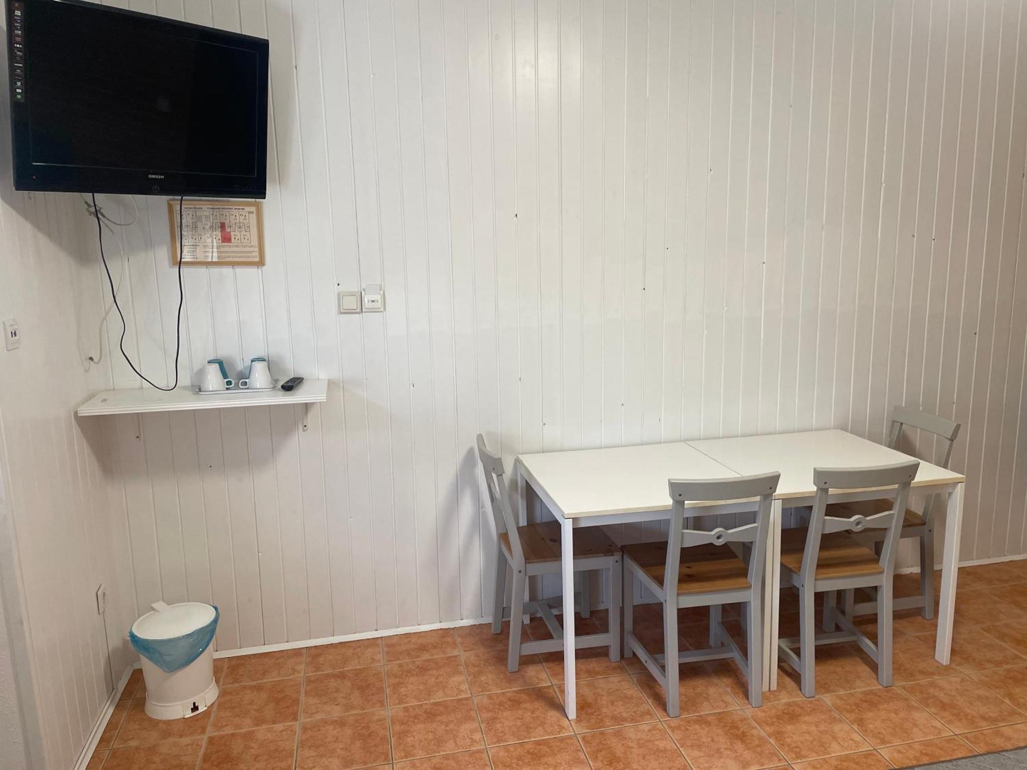Autoscsarda Es Panzio Gasthof 2*